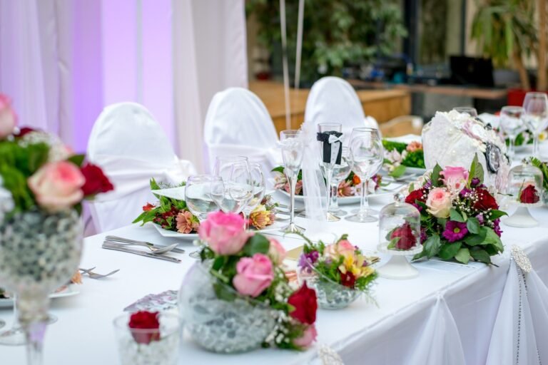 3 Reasons to Get Married in America